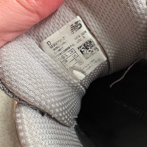 New Balance Gray Silver 990V5 Made In USA Running Sneakers Size 9.5 - Picture 8 of 9
